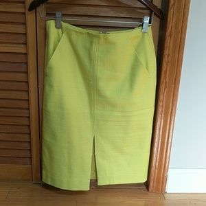 Gorgeous Almost New Yellow LOFT pencil skirt Sz 2